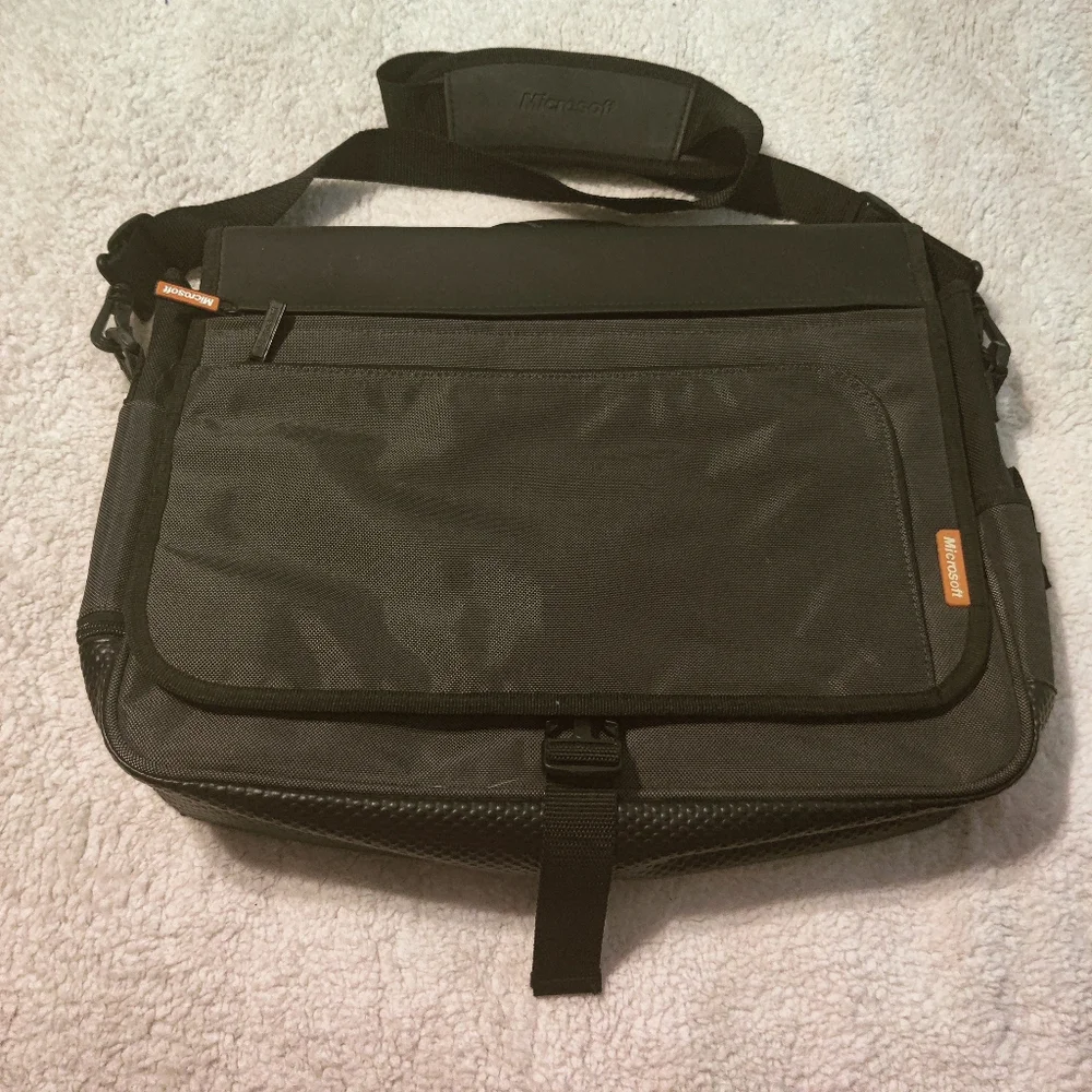 Microsoft Laptop Shoulder Bag Multi Pocket Compartment Padded w/ Strap
